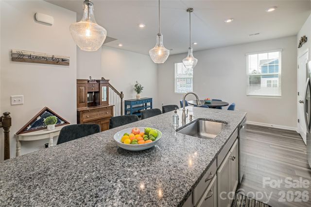 1206 Keydet Drive, Charlotte, NC 28216