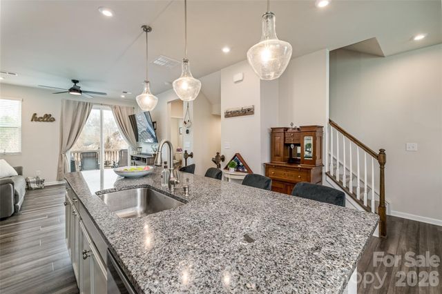 1206 Keydet Drive, Charlotte, NC 28216