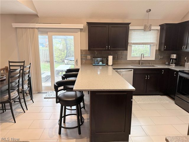 24739 Tara Lynn Drive, North Olmsted, OH 44070