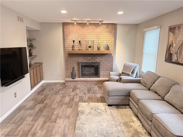 24739 Tara Lynn Drive, North Olmsted, OH 44070