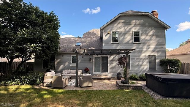 24739 Tara Lynn Drive, North Olmsted, OH 44070