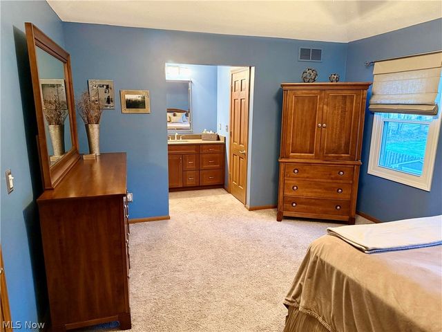 24739 Tara Lynn Drive, North Olmsted, OH 44070