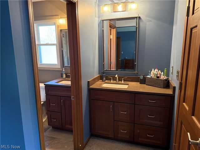 24739 Tara Lynn Drive, North Olmsted, OH 44070
