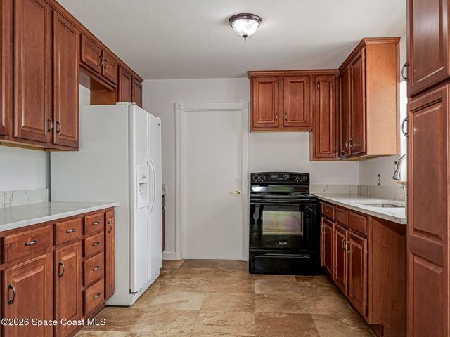 901 Beach Lane, Sebastian, FL 32958