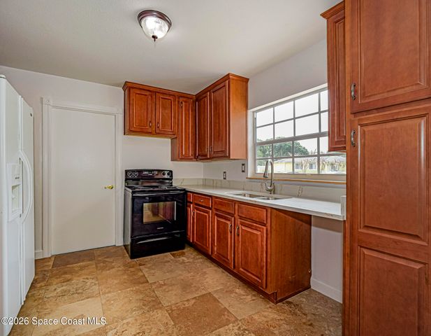 901 Beach Lane, Sebastian, FL 32958