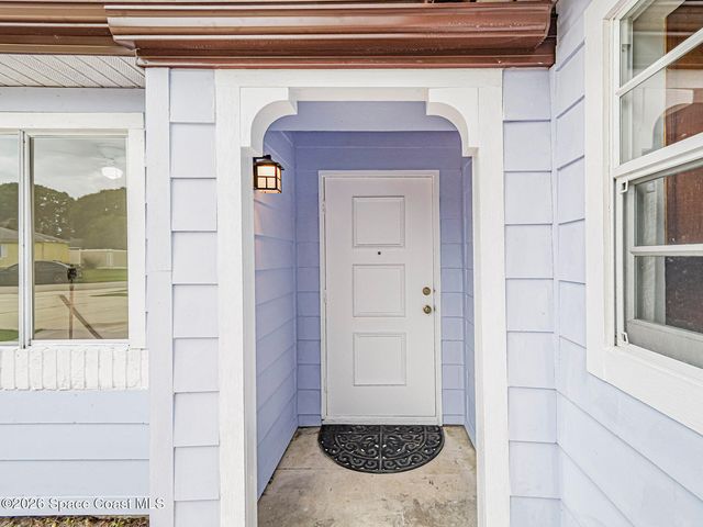 901 Beach Lane, Sebastian, FL 32958