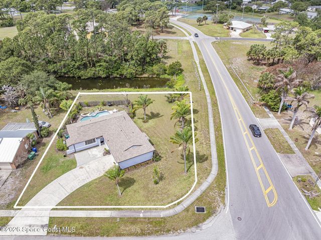 901 Beach Lane, Sebastian, FL 32958