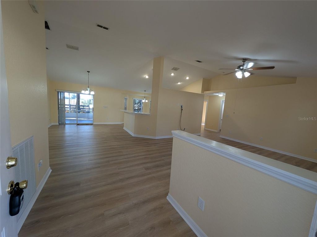 Image 20 of property listing at 9573 SW 53RD CIRCLE, Ocala, FL 34476