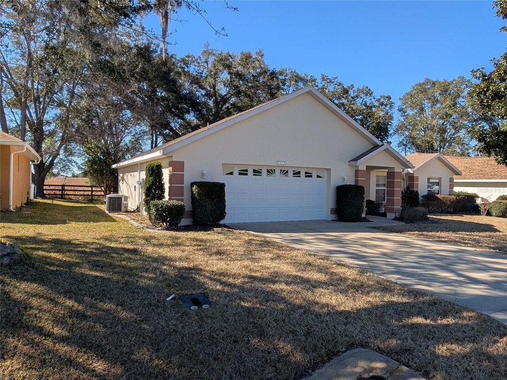 Image 3 of property listing at 9573 SW 53RD CIRCLE, Ocala, FL 34476