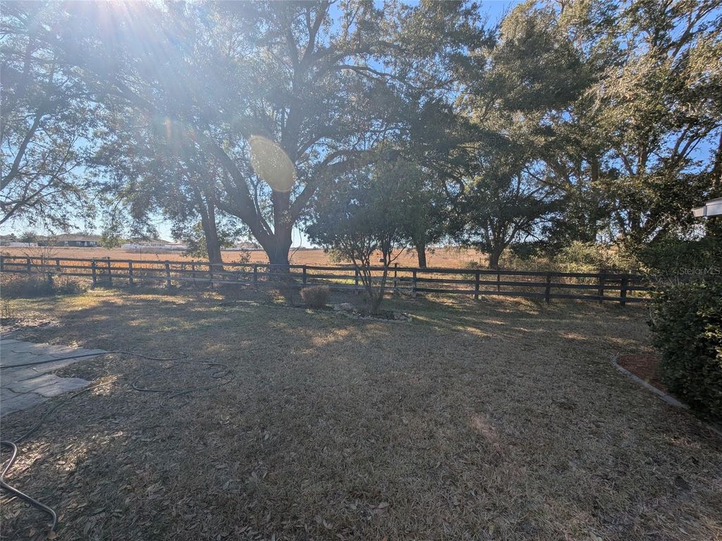 Image 10 of property listing at 9573 SW 53RD CIRCLE, Ocala, FL 34476