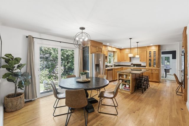 25 Revolutionary Rd, Acton, MA 01720