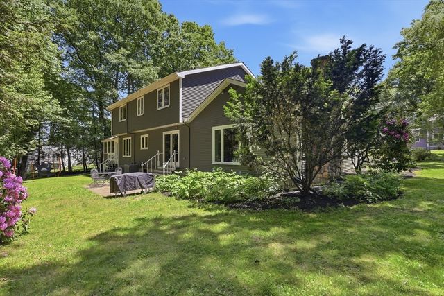 25 Revolutionary Rd, Acton, MA 01720