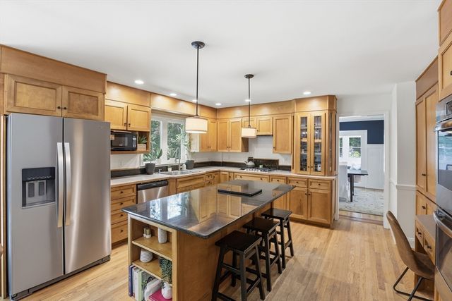 25 Revolutionary Rd, Acton, MA 01720
