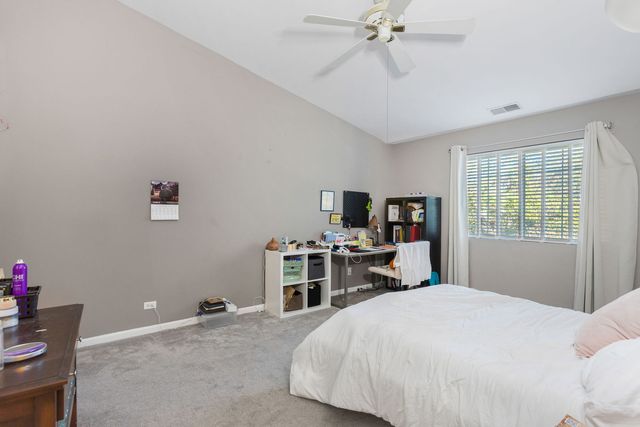 53 Braxton Lane 53, Aurora, IL 60504