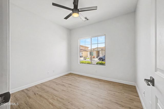 5207 W PARADISE Drive, Glendale, AZ 85304