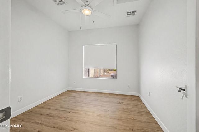 5207 W PARADISE Drive, Glendale, AZ 85304
