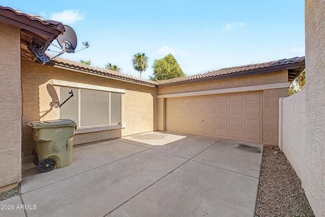 5207 W PARADISE Drive, Glendale, AZ 85304
