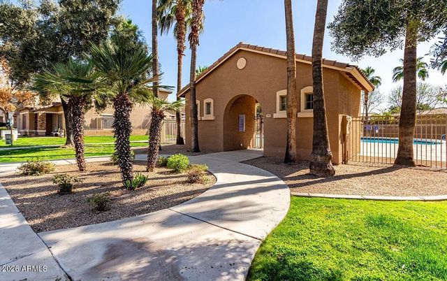 5207 W PARADISE Drive, Glendale, AZ 85304