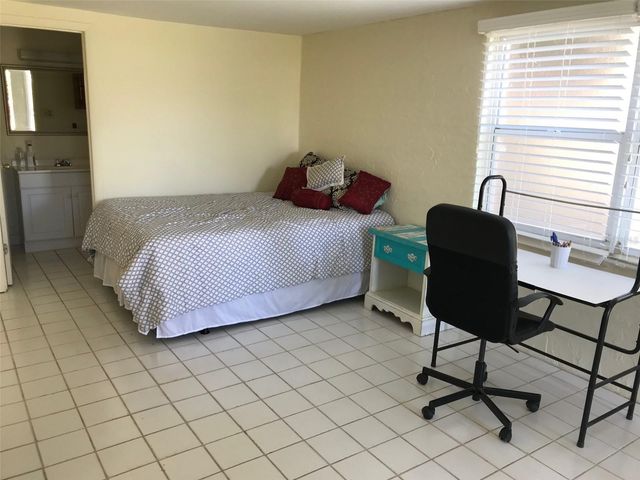 1825 SHADOW LANE, Englewood, FL 34224