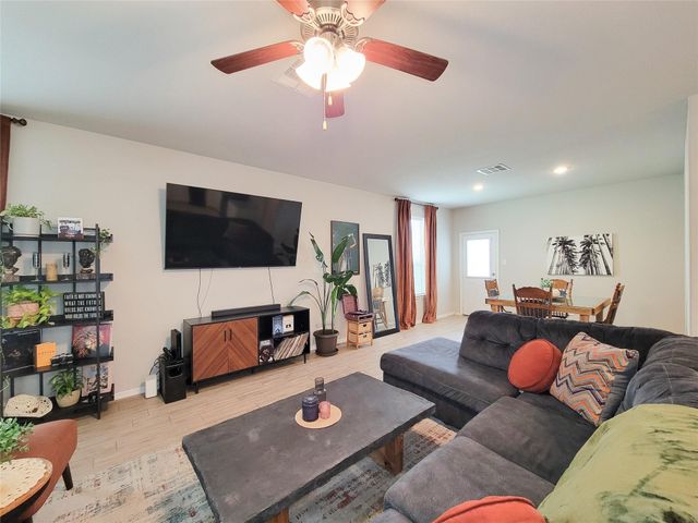 24802 Winema Woods Lane, Houston, TX 77336