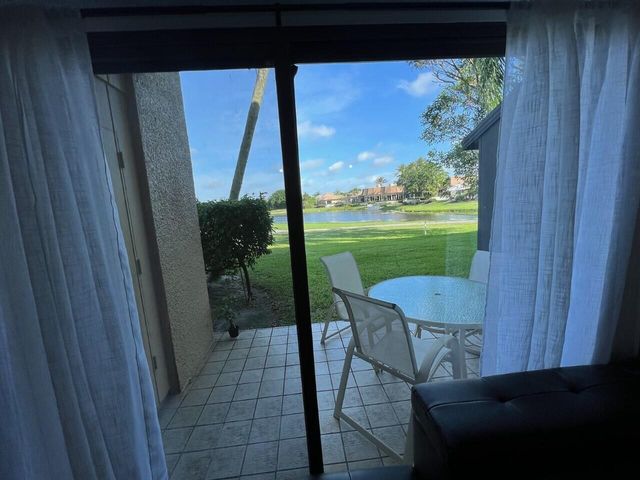 4657 Fountains Drive S 107, Lake Worth, FL 33467