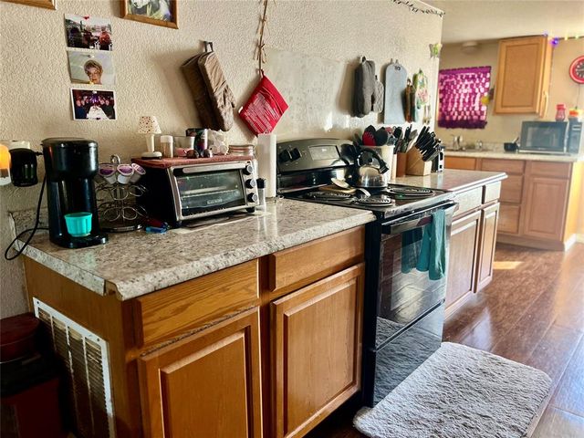 321 N Wachholtz Avenue, Butler, OK 73625