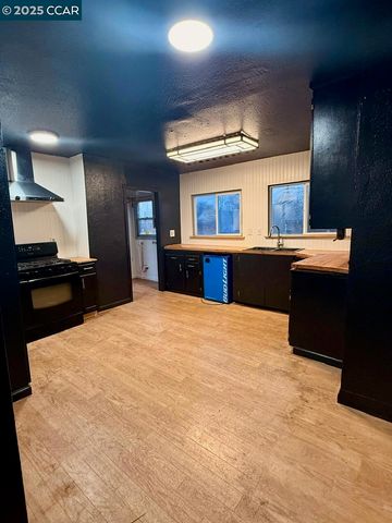 1360 Sonoma Ave, Sacramento, CA 95815