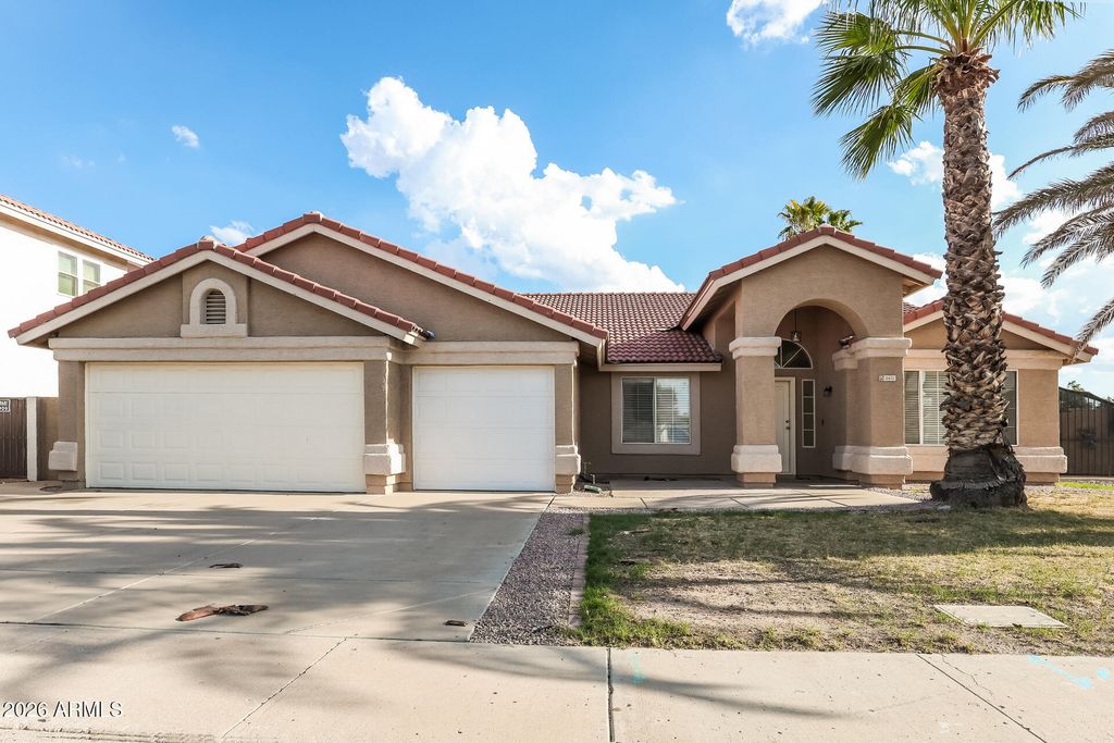 11421 W EMERALD Lane, Avondale, AZ 85392 — exterior