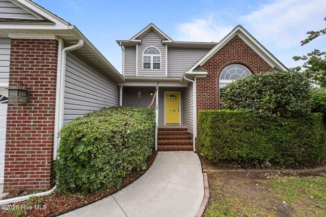206 Lansing Court, Jacksonville, NC 28540
