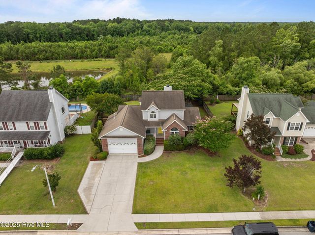 206 Lansing Court, Jacksonville, NC 28540