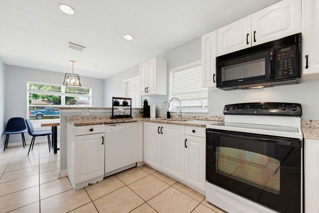 412 Broward Avenue, Greenacres, FL 33463