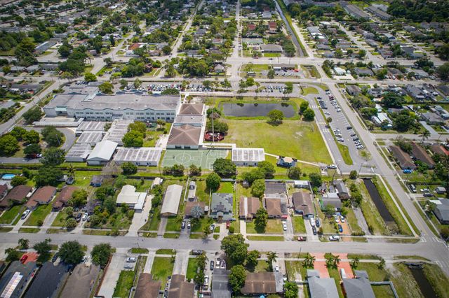 412 Broward Avenue, Greenacres, FL 33463