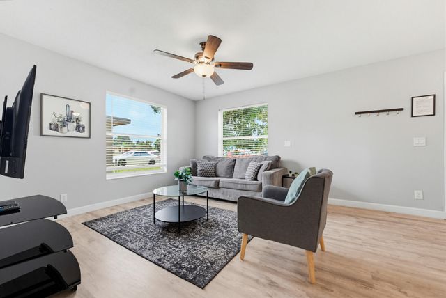 412 Broward Avenue, Greenacres, FL 33463