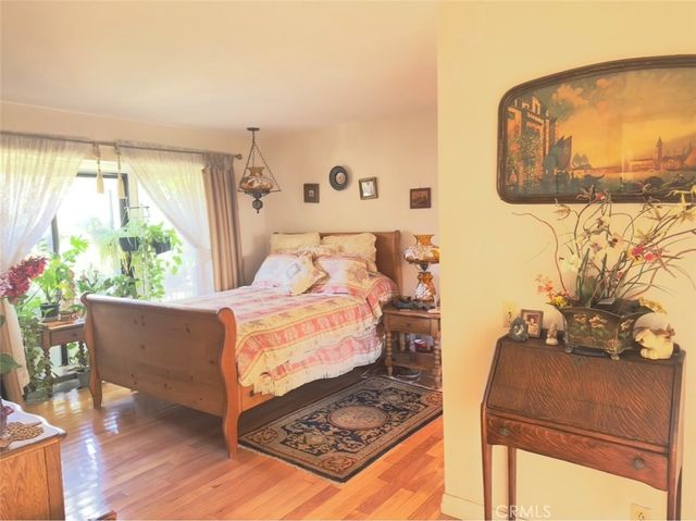 530 N Naomi, Burbank, CA 91505