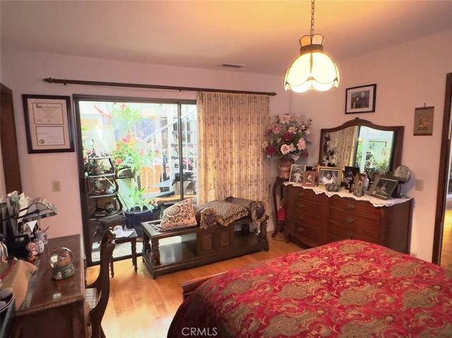 530 N Naomi, Burbank, CA 91505
