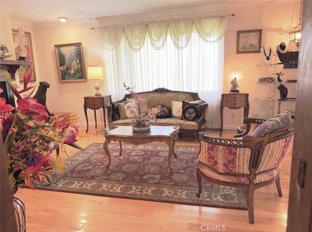530 N Naomi, Burbank, CA 91505