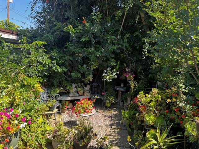530 N Naomi, Burbank, CA 91505