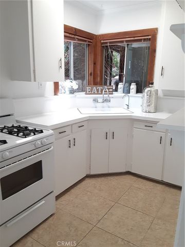 530 N Naomi, Burbank, CA 91505