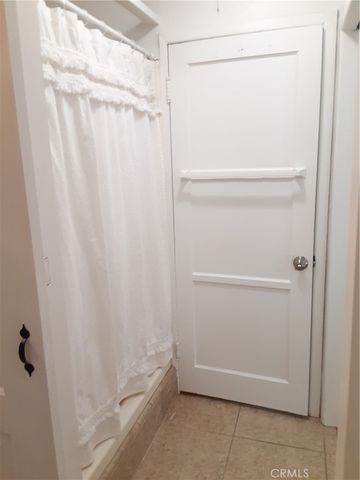 530 N Naomi, Burbank, CA 91505