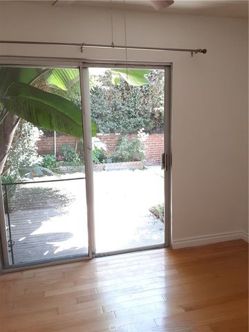 530 N Naomi, Burbank, CA 91505