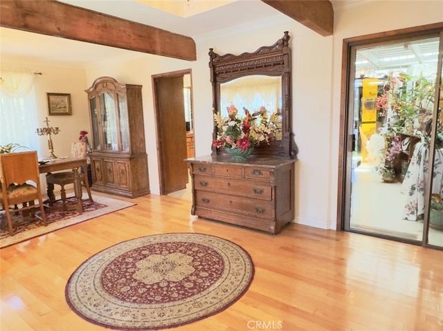 530 N Naomi, Burbank, CA 91505
