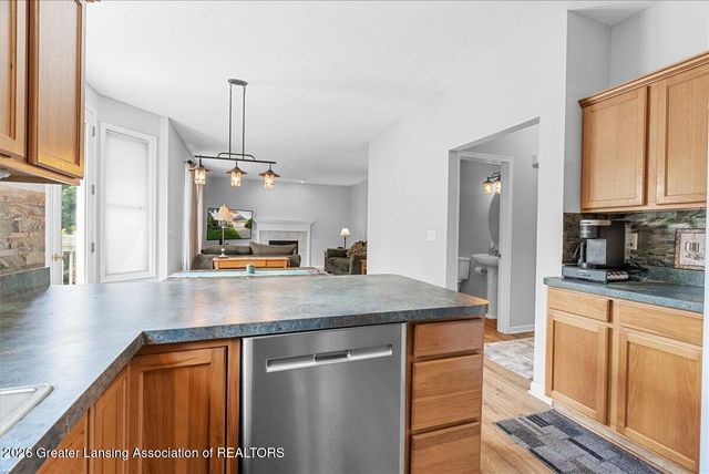 4659 Gables Wood Way, Webberville, MI 48892