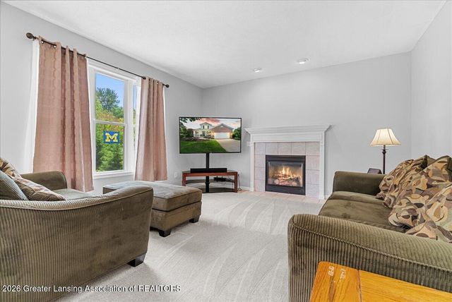 4659 Gables Wood Way, Webberville, MI 48892