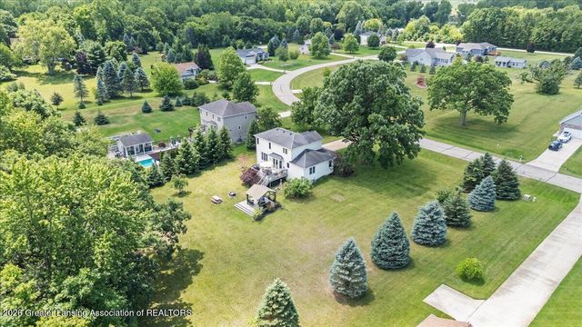 4659 Gables Wood Way, Webberville, MI 48892