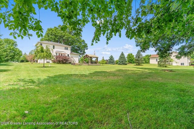 4659 Gables Wood Way, Webberville, MI 48892