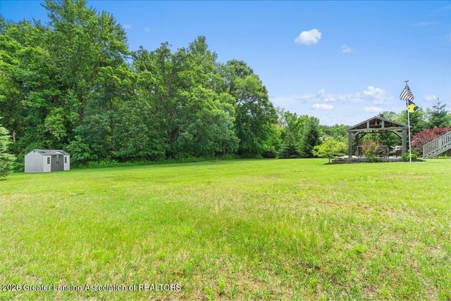 4659 Gables Wood Way, Webberville, MI 48892