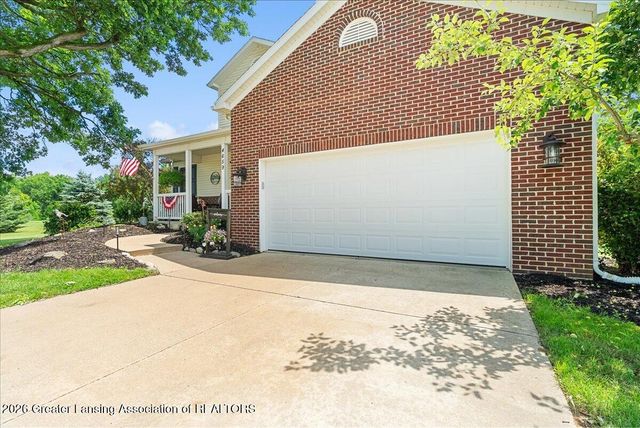 4659 Gables Wood Way, Webberville, MI 48892
