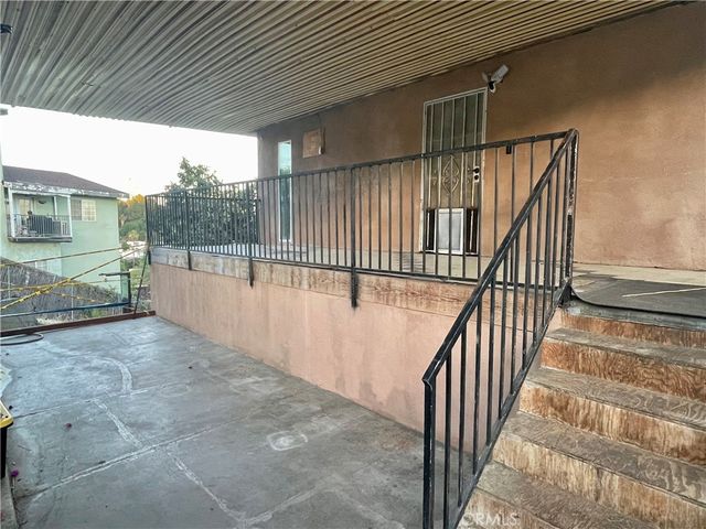 1182 N Bonnie Beach, Los Angeles, CA 90063