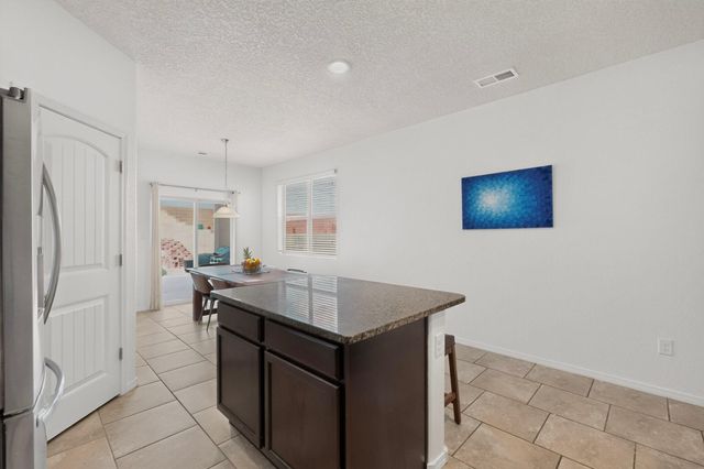 5929 Sandoval Drive NE, Rio Rancho, NM 87144