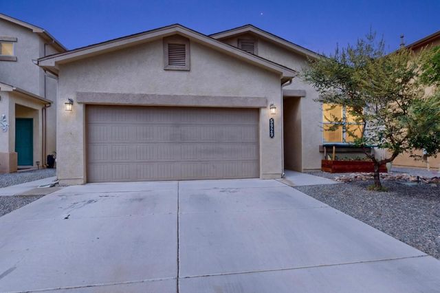 5929 Sandoval Drive NE, Rio Rancho, NM 87144